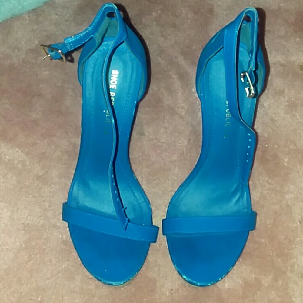 blue high heels , shoe republic la brand .